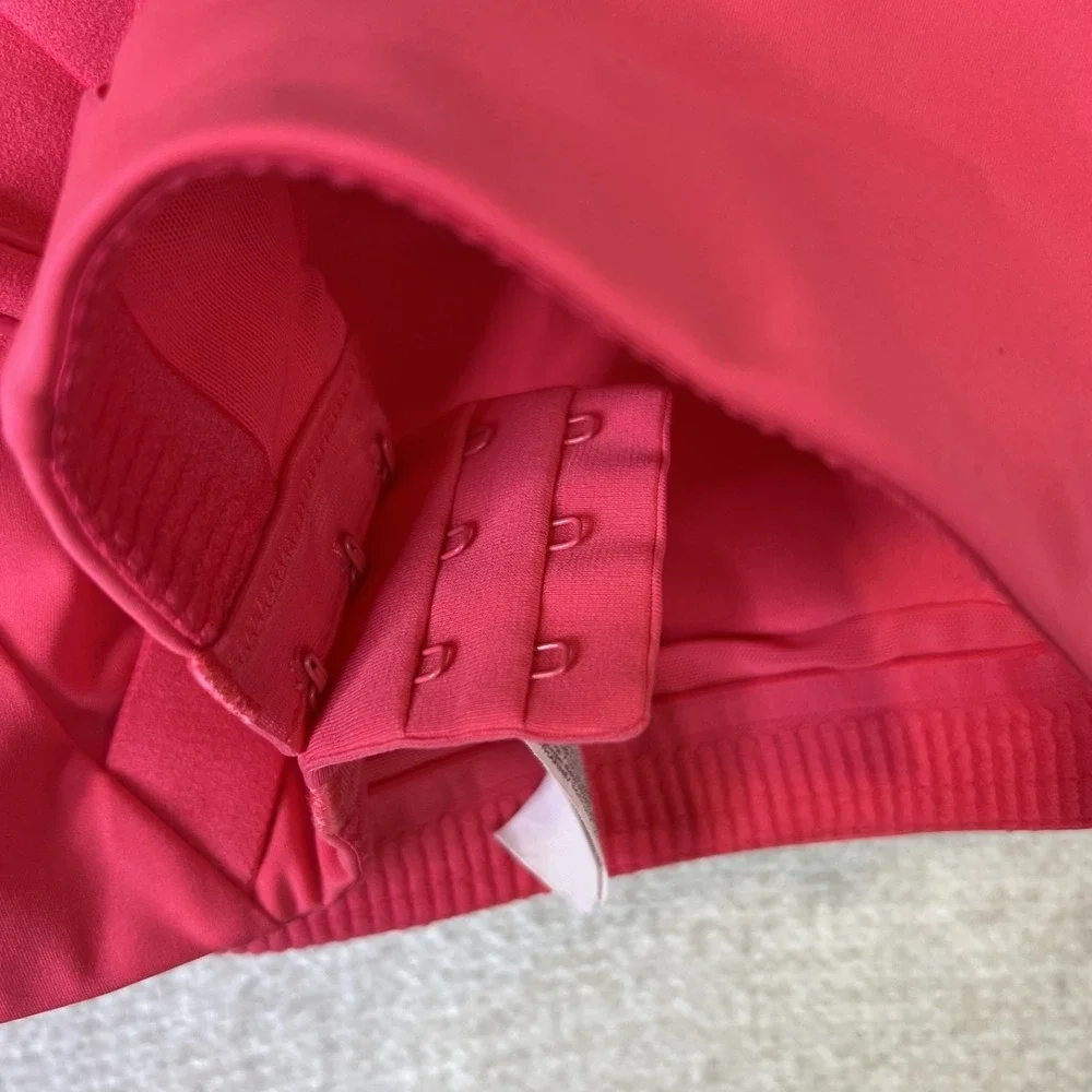 Lululemon Women's Energy Sports Bra High Support Lipgloss Pink Activewear 38DD
